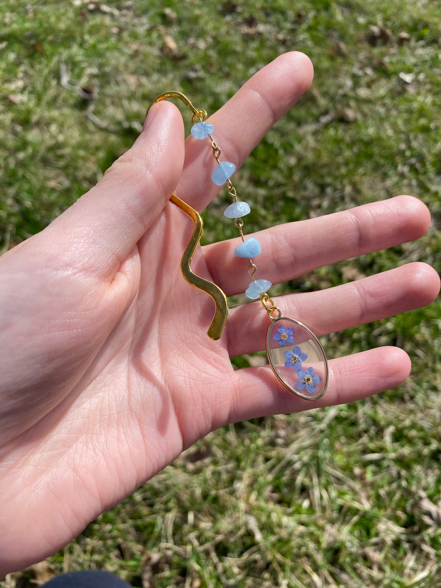 Forget Me Not Flower Bookmark in Gold