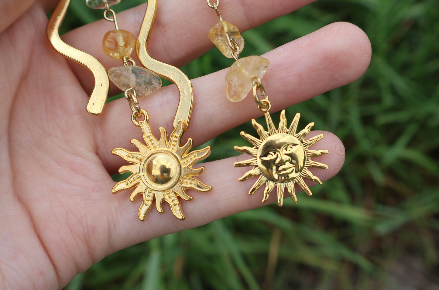 Gold Sun Quartz Wavy Gemstone Bookmark