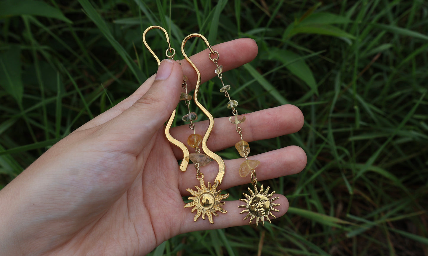 Gold Sun Quartz Wavy Gemstone Bookmark