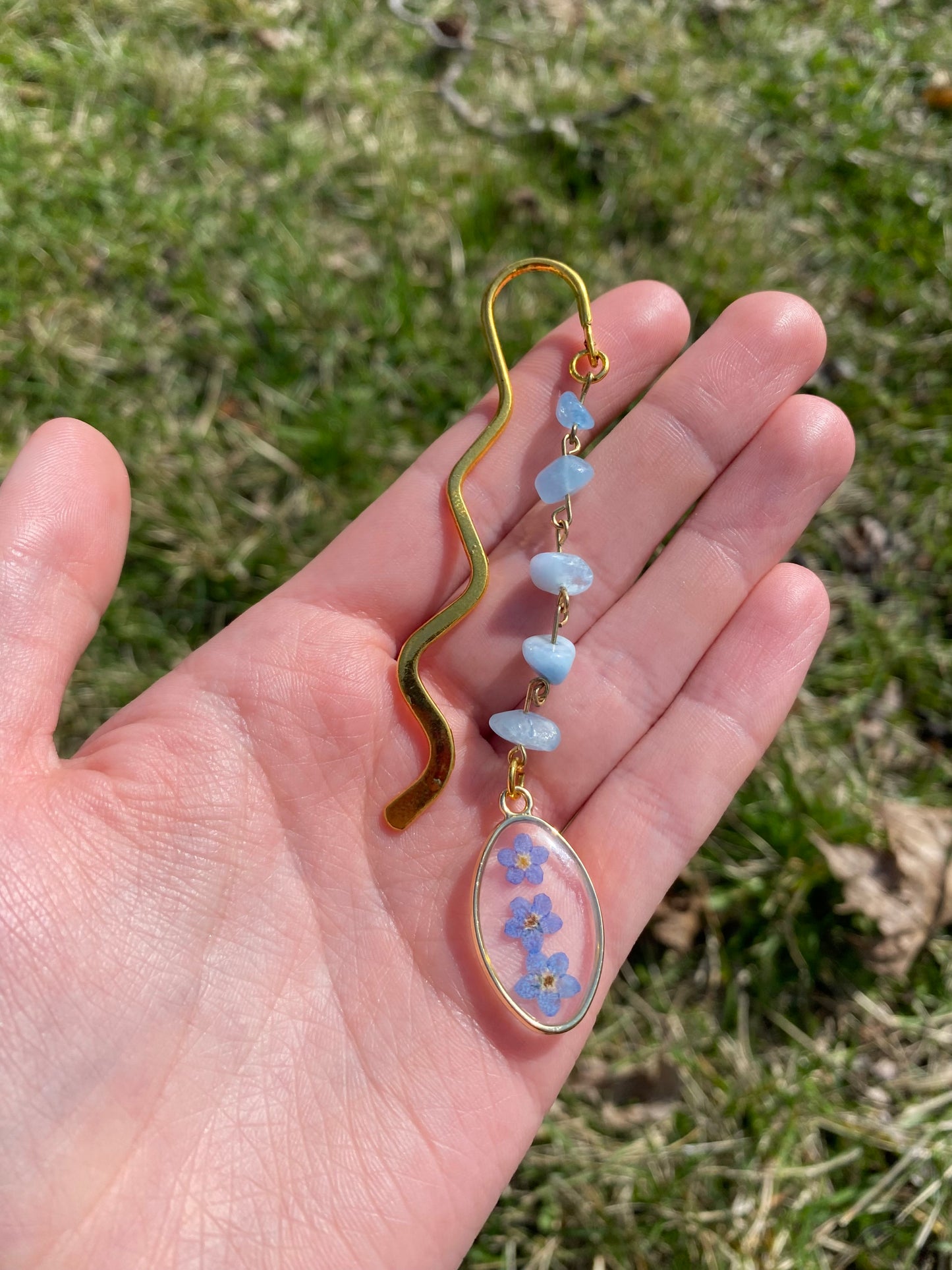 Forget Me Not Flower Bookmark in Gold
