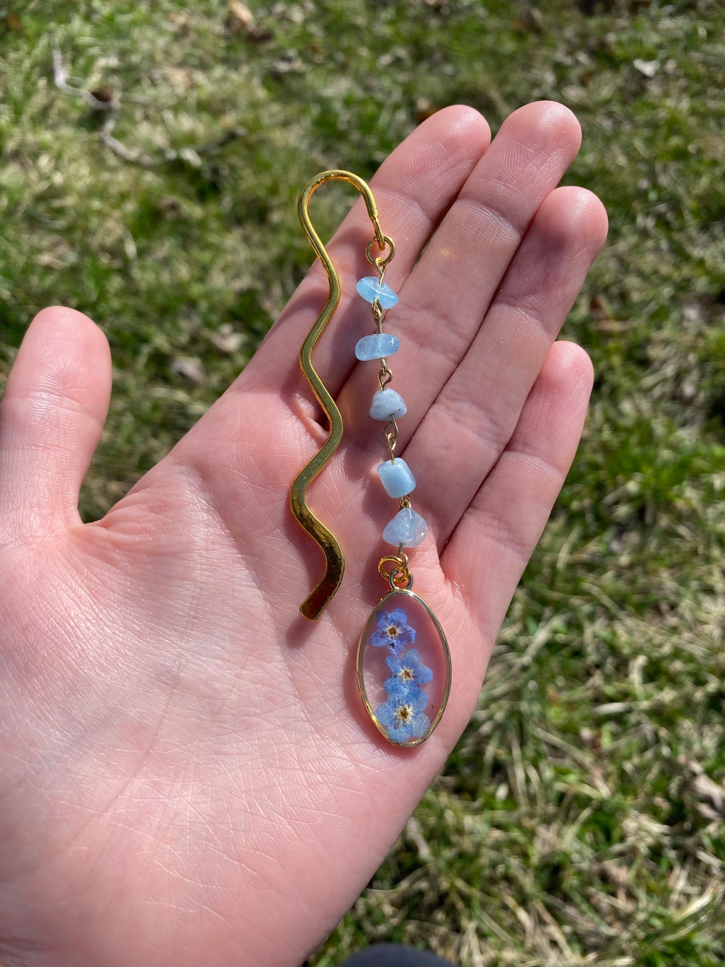 Forget Me Not Flower Bookmark in Gold
